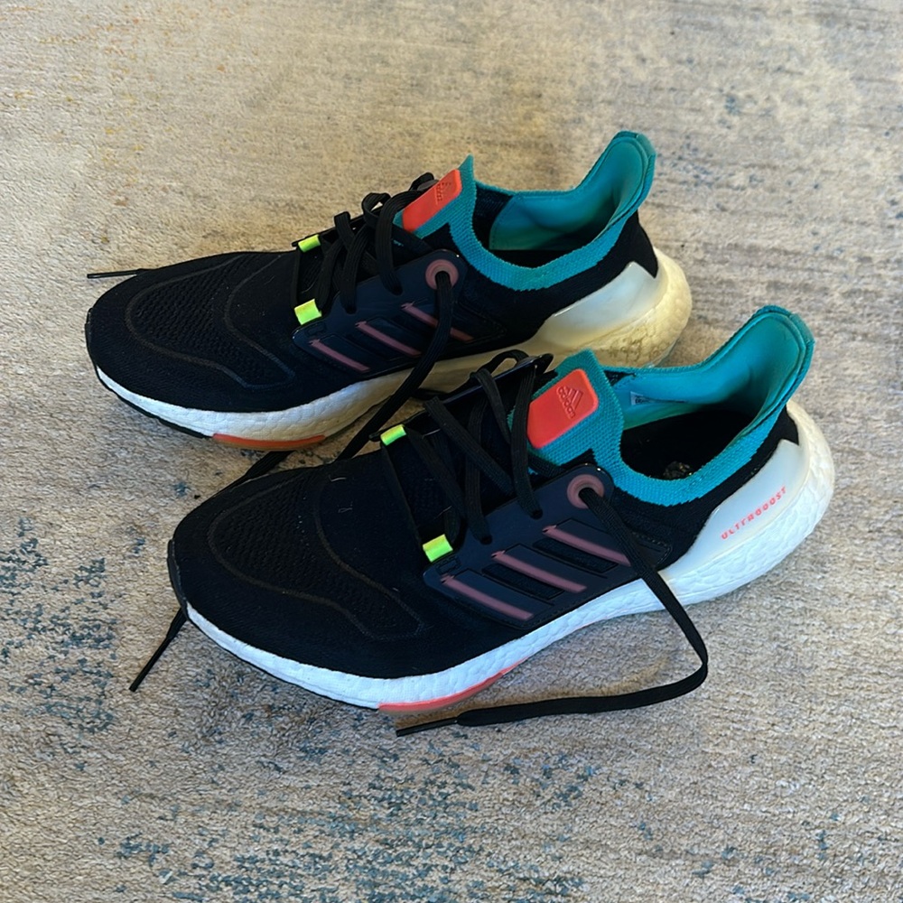 Adidas UltraBoost shoes size 8 (Men’s) 9/9.5 (women’s)